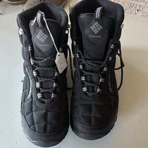 Columbia Black Quilted Winter Boots